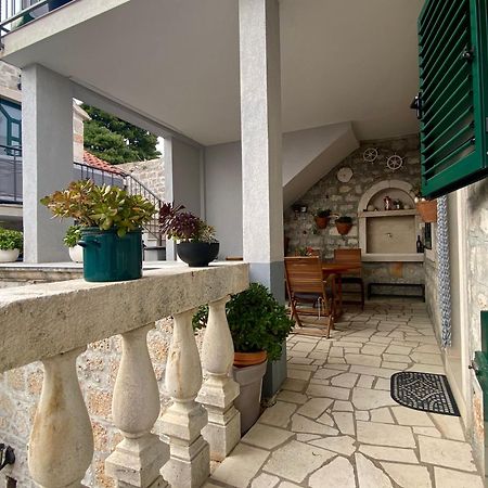 Apartment Simon - Old Stone Charm, Central Bol Life Extérieur photo