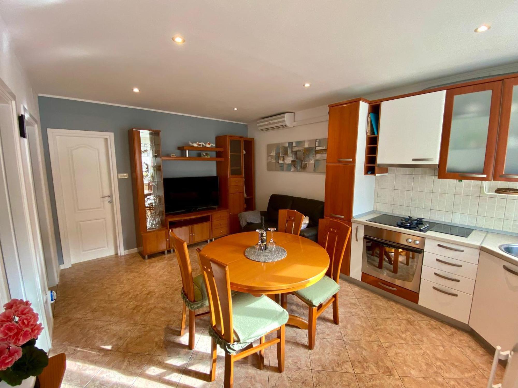 Apartment Simon - Old Stone Charm, Central Bol Life Extérieur photo