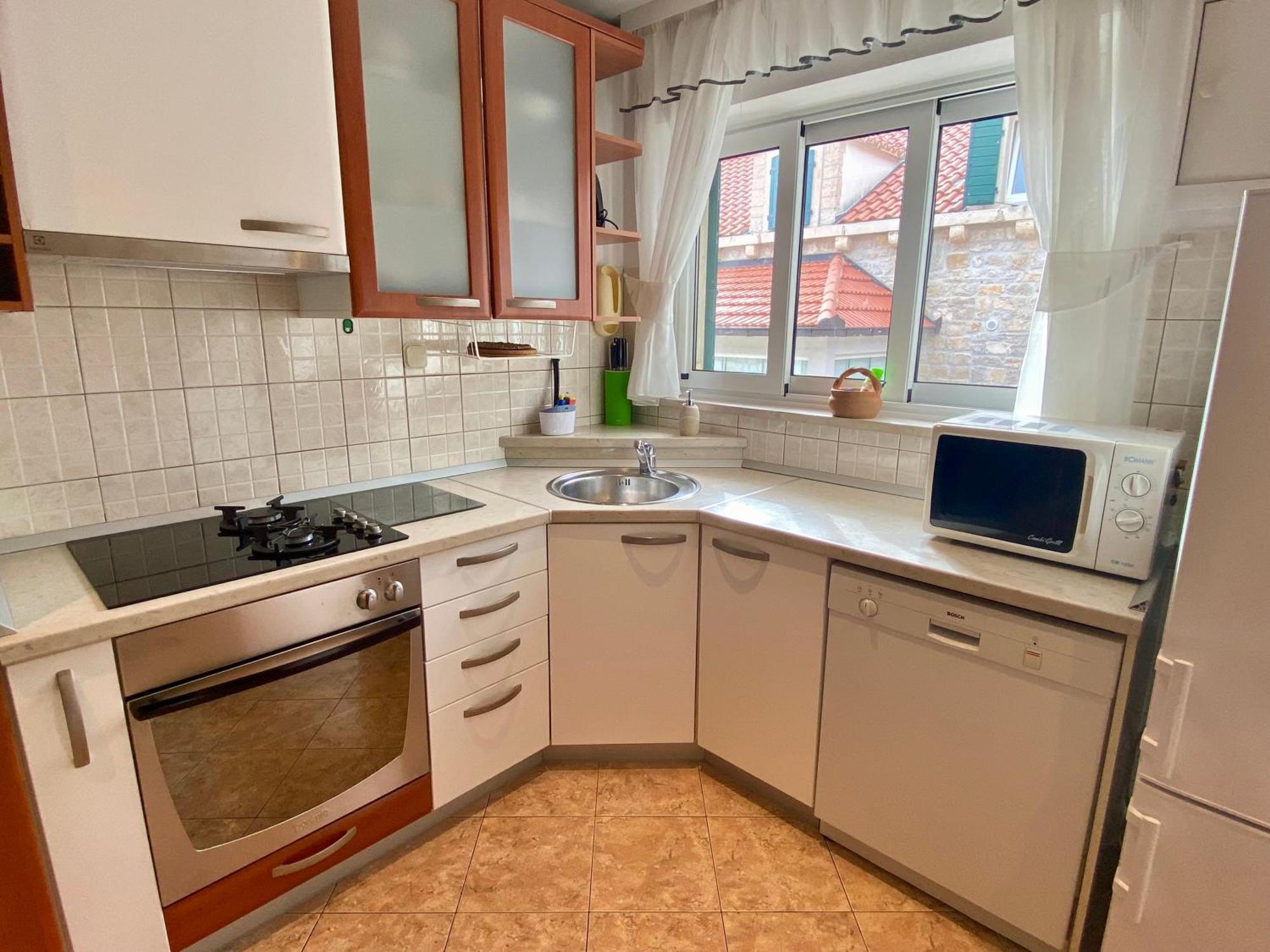 Apartment Simon - Old Stone Charm, Central Bol Life Extérieur photo