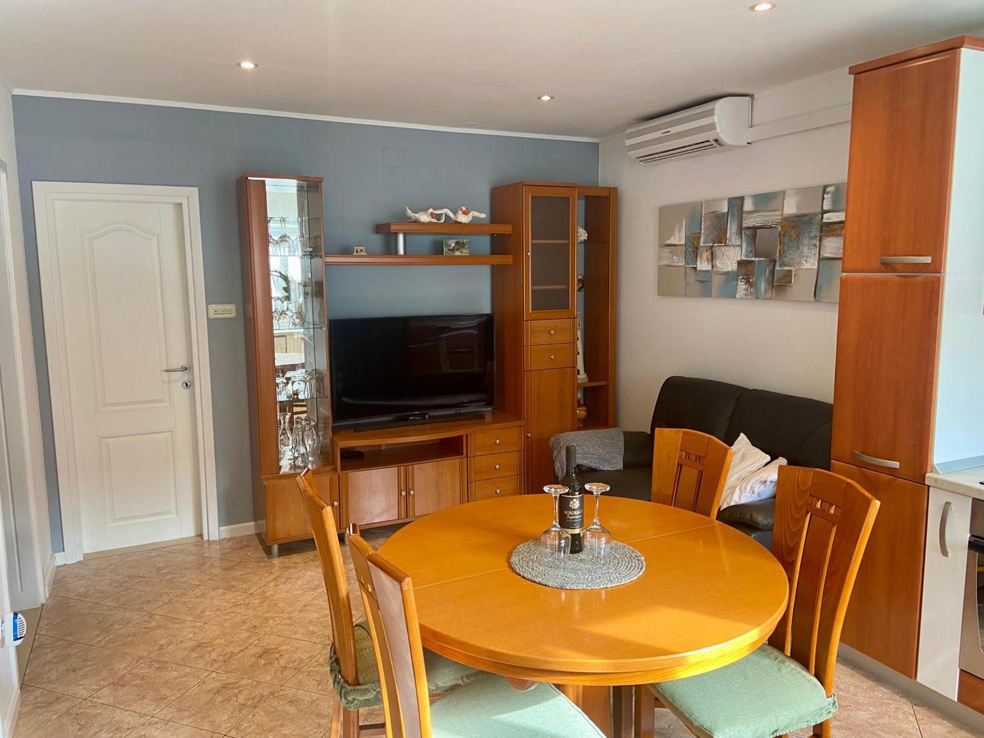 Apartment Simon - Old Stone Charm, Central Bol Life Extérieur photo