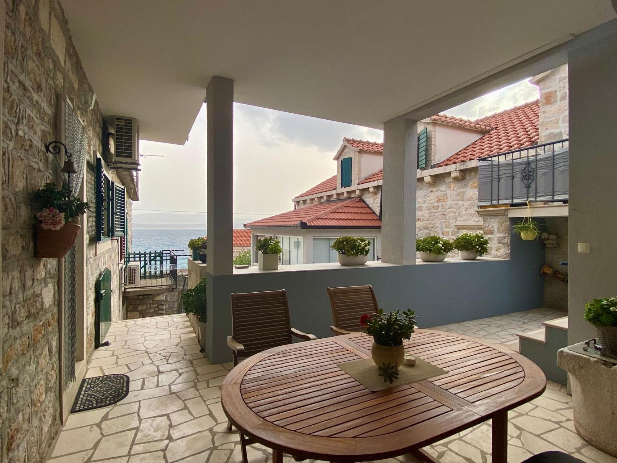 Apartment Simon - Old Stone Charm, Central Bol Life Extérieur photo