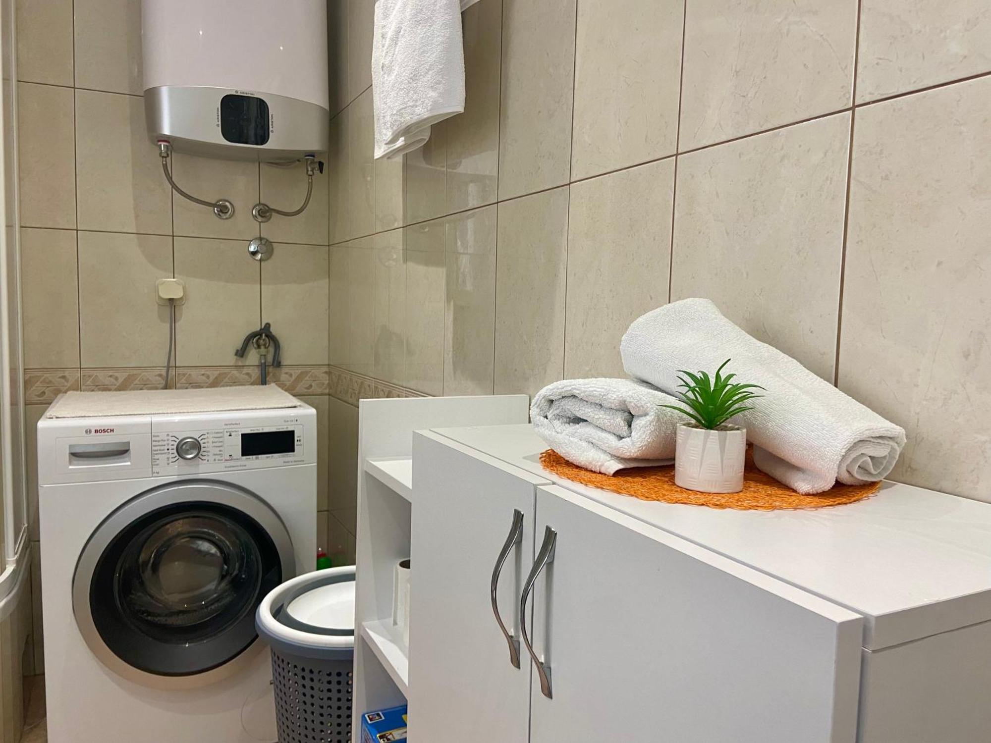 Apartment Simon - Old Stone Charm, Central Bol Life Extérieur photo