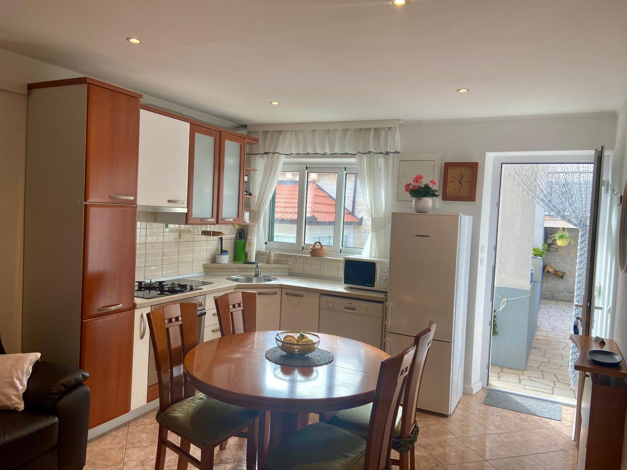 Apartment Simon - Old Stone Charm, Central Bol Life Extérieur photo