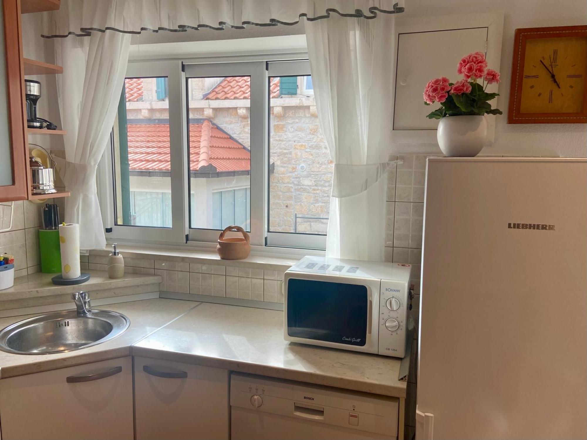 Apartment Simon - Old Stone Charm, Central Bol Life Extérieur photo